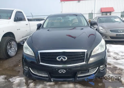 2011 Infiniti M56X z USA, uszkodzony, nr VIN JN1AY1AR0BM570157